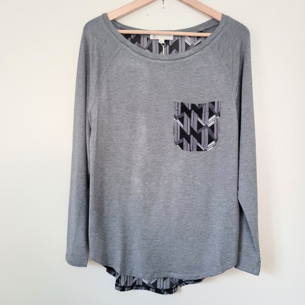 Relished long sleeve gray shirt L
